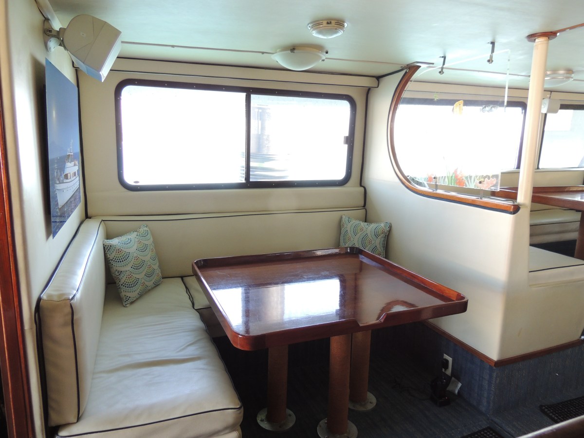 Custom Luxury Private Yacht Charters Celebration Cruises